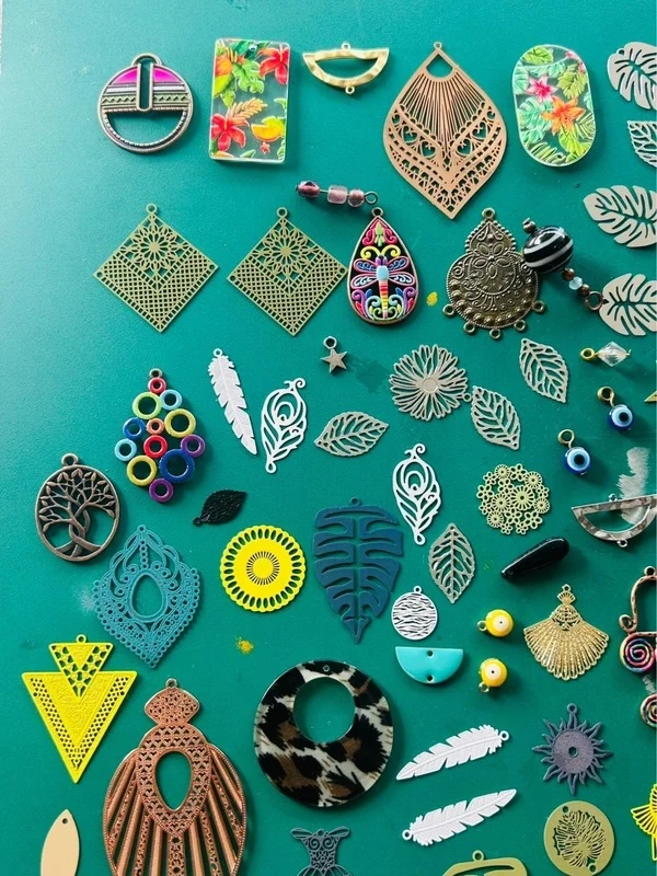 Grote partij van 100 gemengde accessoires – photo 2